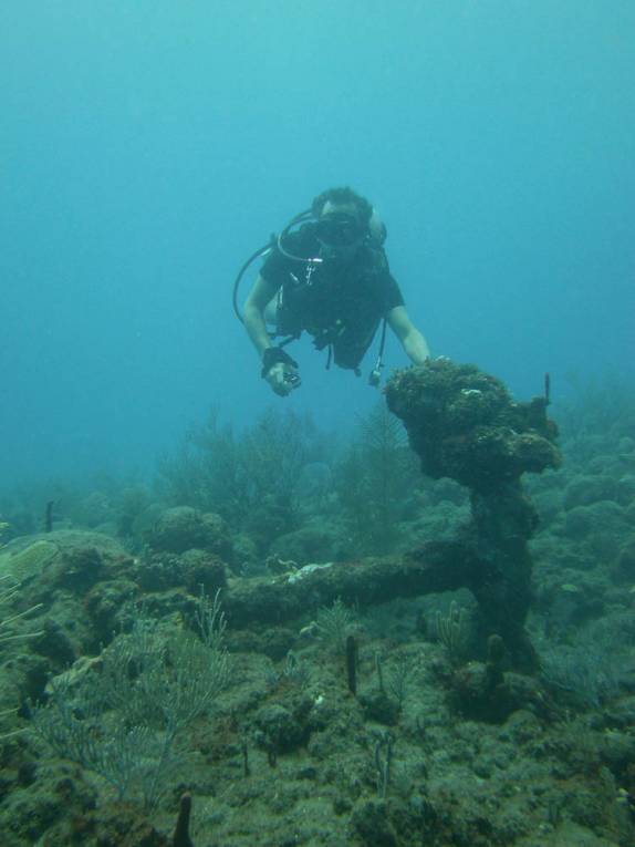 Uma das âncoras de Three Anchors, em Montserrat, no Caribe